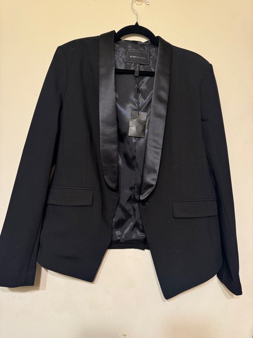 BCBGMaxAzria Black Satin-Lapel Tailored Blazer
